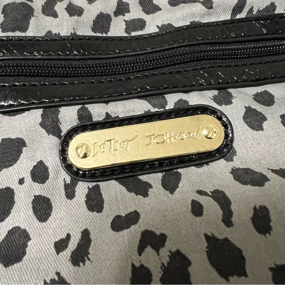 Betsey Johnson Reversible Floral/Cheetah Tote Bag - Picture 12 of 12